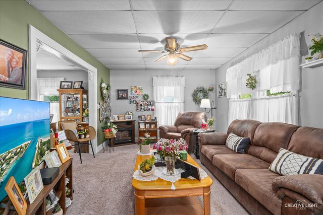 123 S Main Street, Montgomery, IL 60538