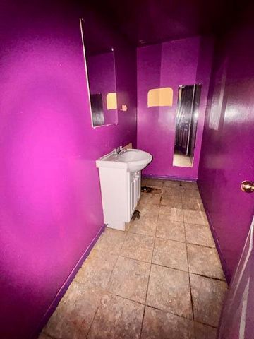 2752 Elkhart Street, Lake Station, IN 46405