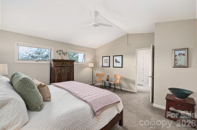 118 Cloverleaf Lane, Asheville, NC 28803