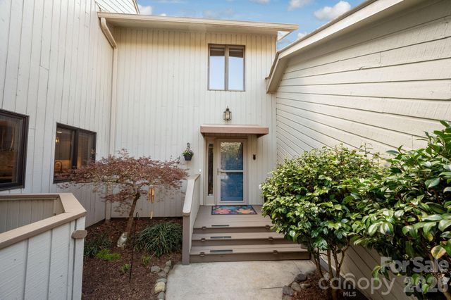 118 Cloverleaf Lane, Asheville, NC 28803