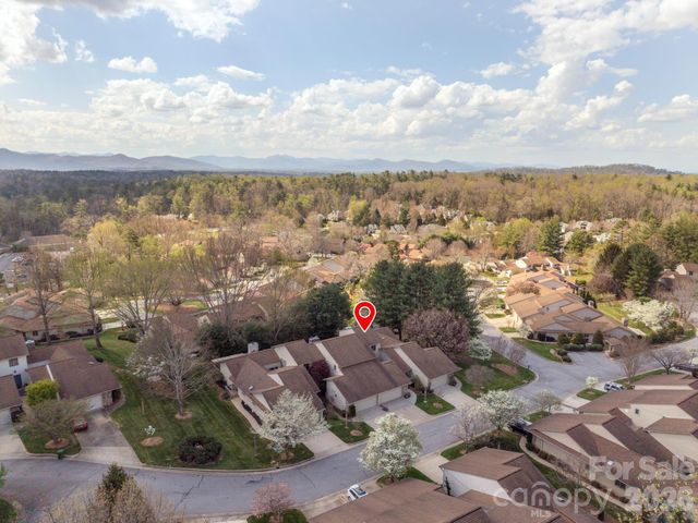 118 Cloverleaf Lane, Asheville, NC 28803