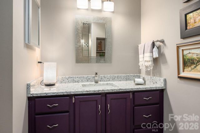 118 Cloverleaf Lane, Asheville, NC 28803