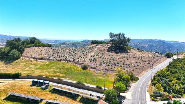 1 El Calamar, Temecula, CA 92590