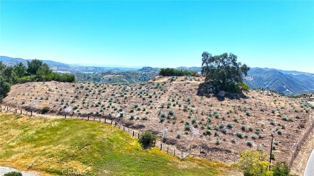 1 El Calamar, Temecula, CA 92590