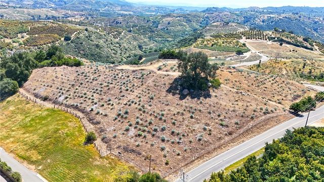 1 El Calamar, Temecula, CA 92590