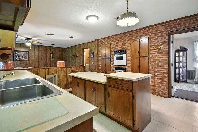 3232 Loren Henderson Rd, Perry, FL 32347