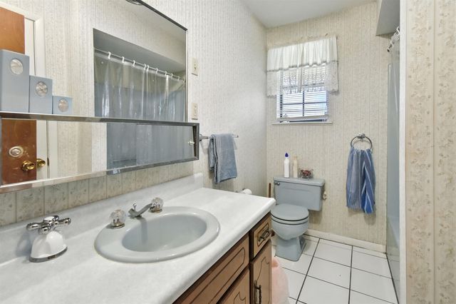 3232 Loren Henderson Rd, Perry, FL 32347