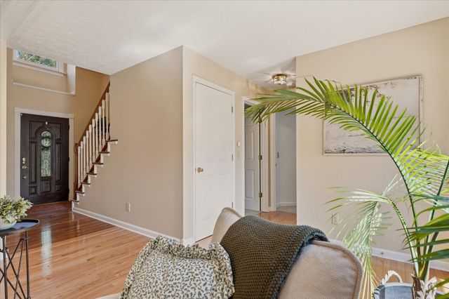 812 Fonnic Dr, Nashville, TN 37207