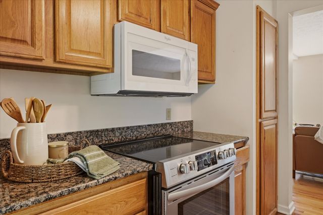812 Fonnic Dr, Nashville, TN 37207