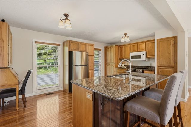 812 Fonnic Dr, Nashville, TN 37207