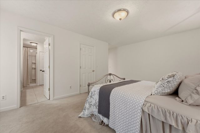 812 Fonnic Dr, Nashville, TN 37207