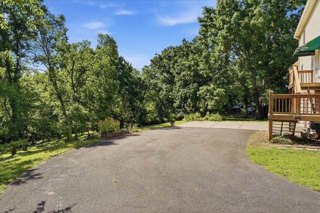 812 Fonnic Dr, Nashville, TN 37207