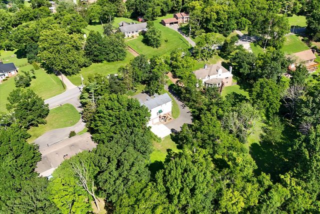 812 Fonnic Dr, Nashville, TN 37207