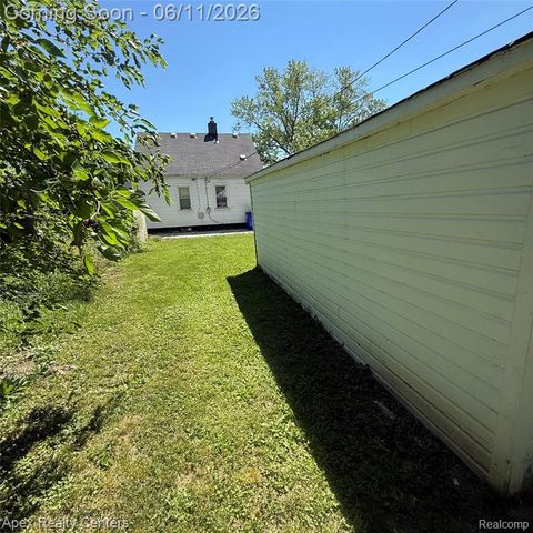 6515 Ashton Avenue, Detroit, MI 48228