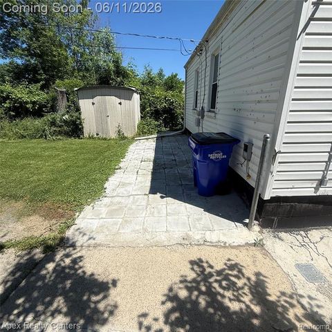 6515 Ashton Avenue, Detroit, MI 48228