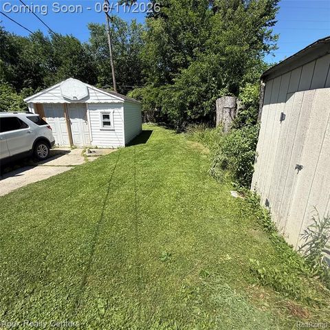 6515 Ashton Avenue, Detroit, MI 48228