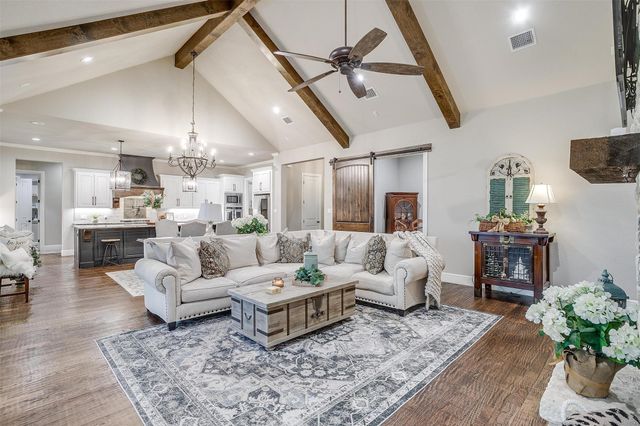 1023 Sweeney Way, Weatherford, TX 76087