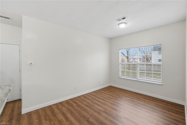 2 Shoal CT, Portsmouth, VA 23703