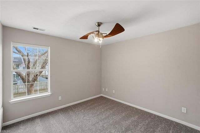 2 Shoal CT, Portsmouth, VA 23703