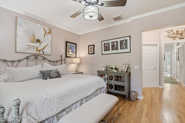 6 Fountain View Drive, Barnegat, NJ 08005