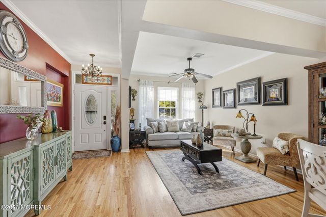 6 Fountain View Drive, Barnegat, NJ 08005