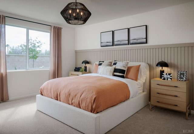 1735 W Buffalo Drive, Hanford, CA 93230