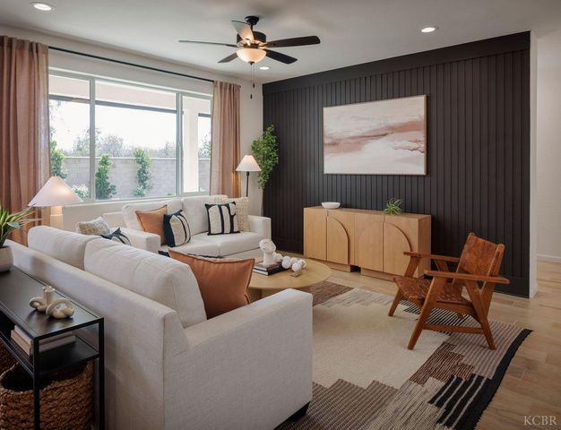 1735 W Buffalo Drive, Hanford, CA 93230