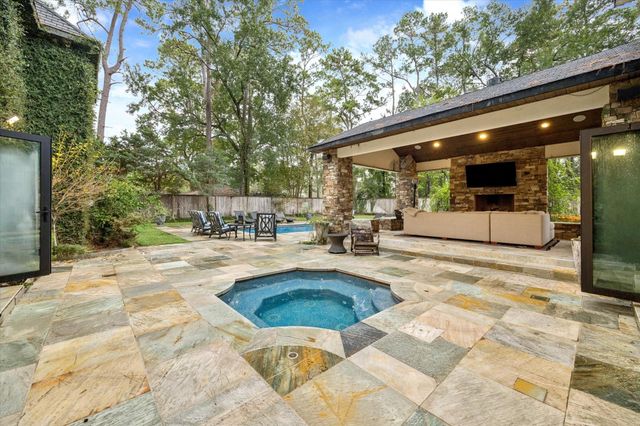 10611 Tarrington Drive, Houston, TX 77024