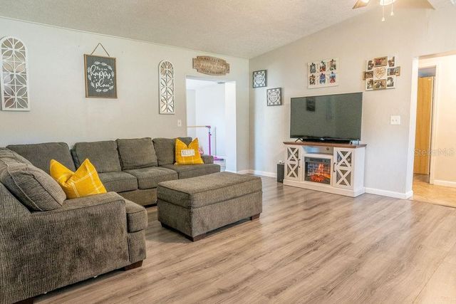 102 S SUNLAND DRIVE, Sanford, FL 32773