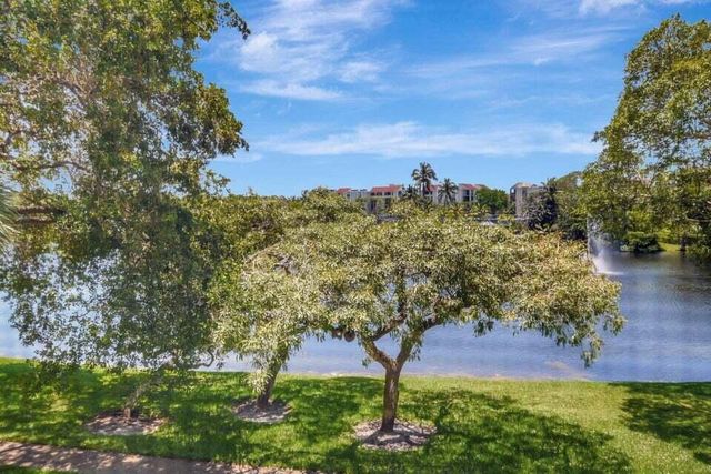 950 Lavers Circle F309, Delray Beach, FL 33444
