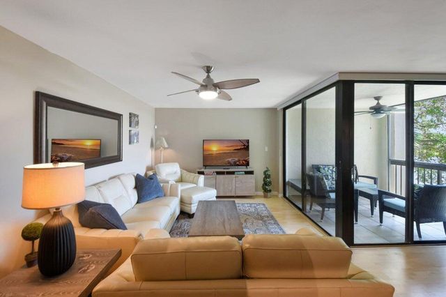 950 Lavers Circle F309, Delray Beach, FL 33444