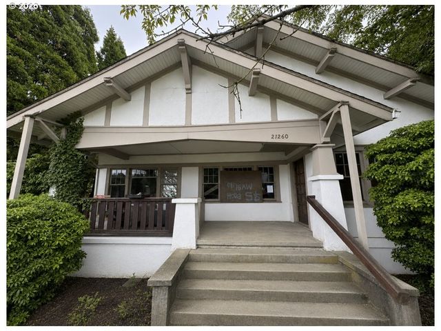 21260 Se Stark St, Gresham, OR 97030