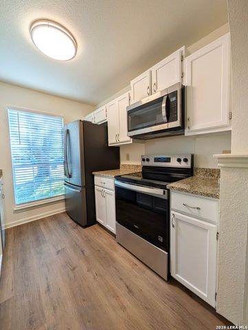 4414 Knollmanor, San Antonio, TX 78247