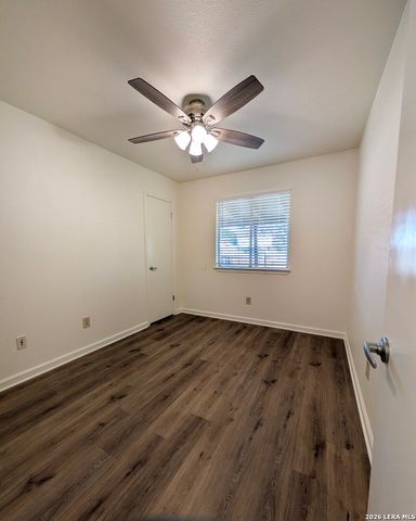 4414 Knollmanor, San Antonio, TX 78247