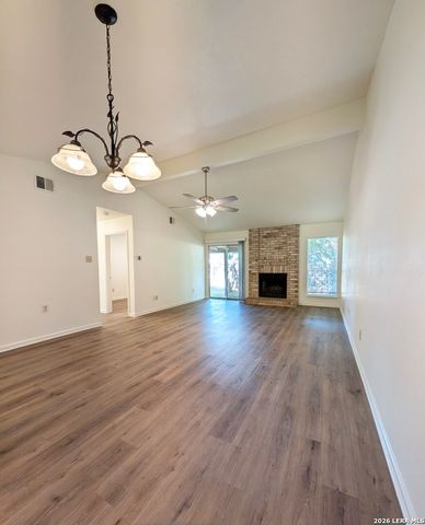 4414 Knollmanor, San Antonio, TX 78247