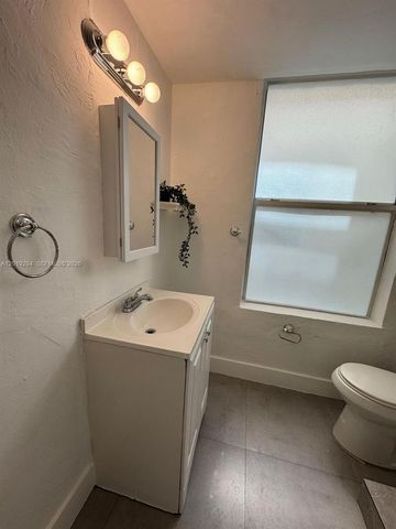 119 Menores Ave 2A, Coral Gables, FL 33134