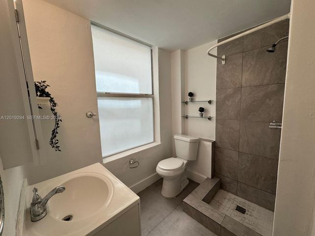 119 Menores Ave 2A, Coral Gables, FL 33134