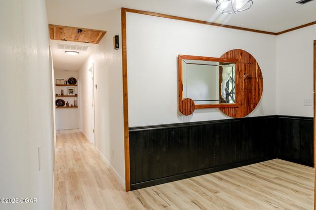 303 N Hudson Avenue, Aurora, MO 65605