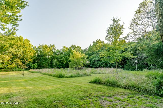 303 N Hudson Avenue, Aurora, MO 65605