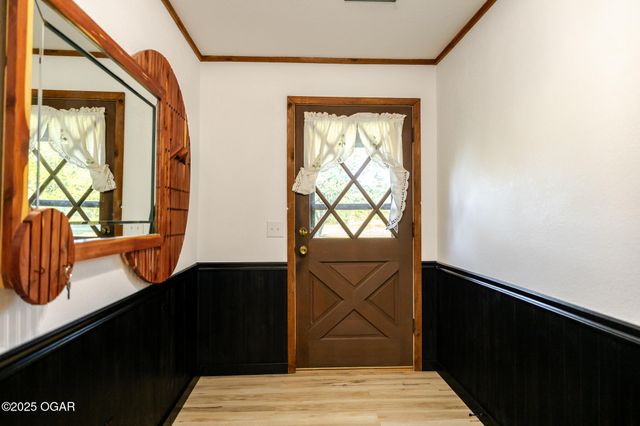 303 N Hudson Avenue, Aurora, MO 65605