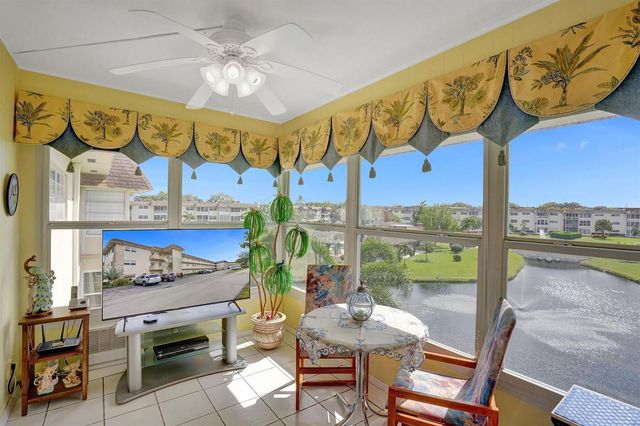 4800 NW 35th Street 612, Lauderdale Lakes, FL 33319