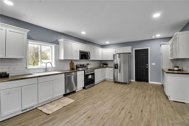 12663 Presbyterian Road, Ridgeway, NY 14479