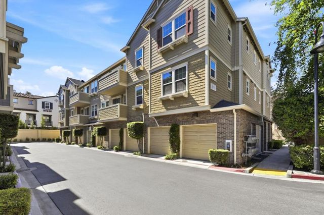 1035 Scotia Terrace 304, Sunnyvale, CA 94089