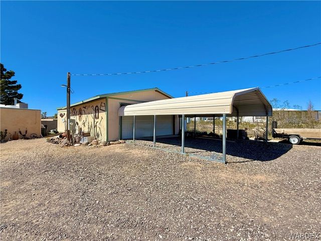 17305 N Lost Mine Drive, Dolan Springs, AZ 86441