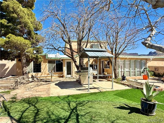 17305 N Lost Mine Drive, Dolan Springs, AZ 86441