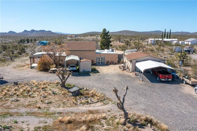 17305 N Lost Mine Drive, Dolan Springs, AZ 86441