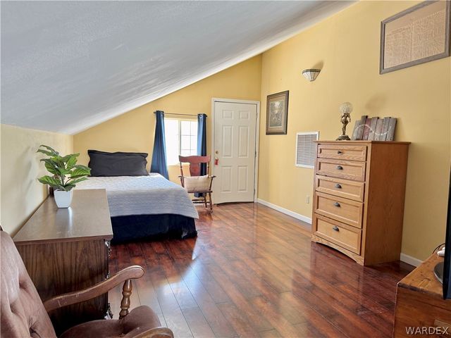 17305 N Lost Mine Drive, Dolan Springs, AZ 86441