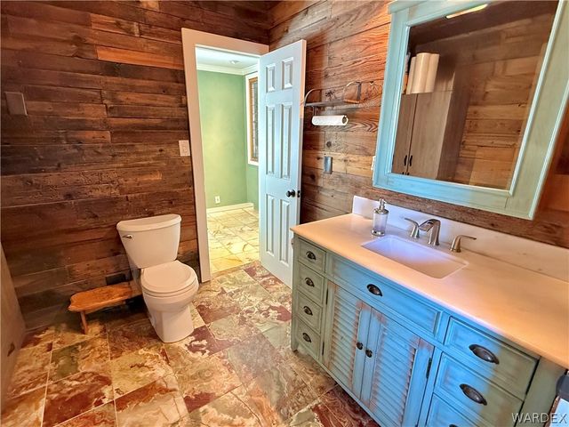 17305 N Lost Mine Drive, Dolan Springs, AZ 86441