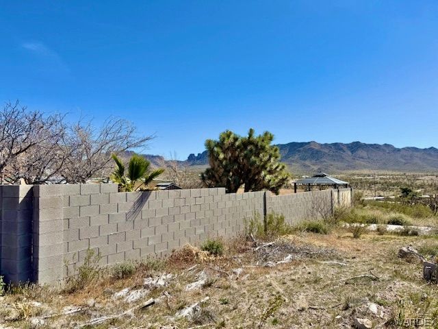 17305 N Lost Mine Drive, Dolan Springs, AZ 86441