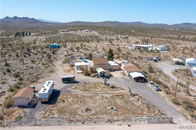 17305 N Lost Mine Drive, Dolan Springs, AZ 86441